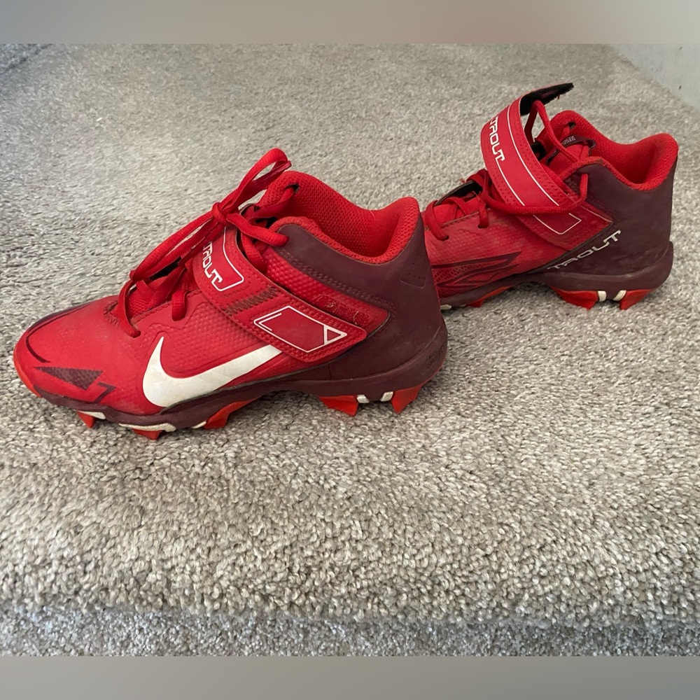 3.5 youth softball cleats